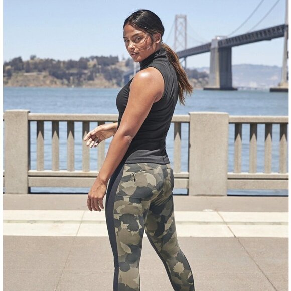 Athleta Industry Top - Picture 2 of 7